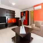 Апартаменты Marina Portoro Family Friendly 3 - Two Bedroom