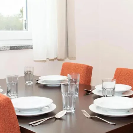 Marina Portoro Family Friendly 3 - Two Bedroom *