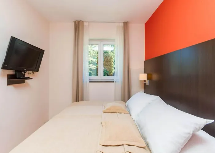 Marina Portoro Family Friendly 3 - Two Bedroom アパート